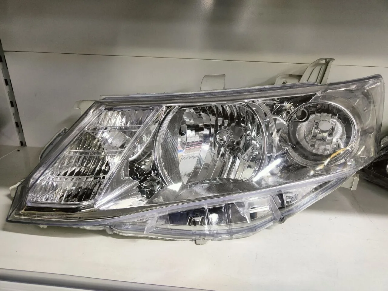 Фары Toyota Allion 260 кузов 2010-2016г