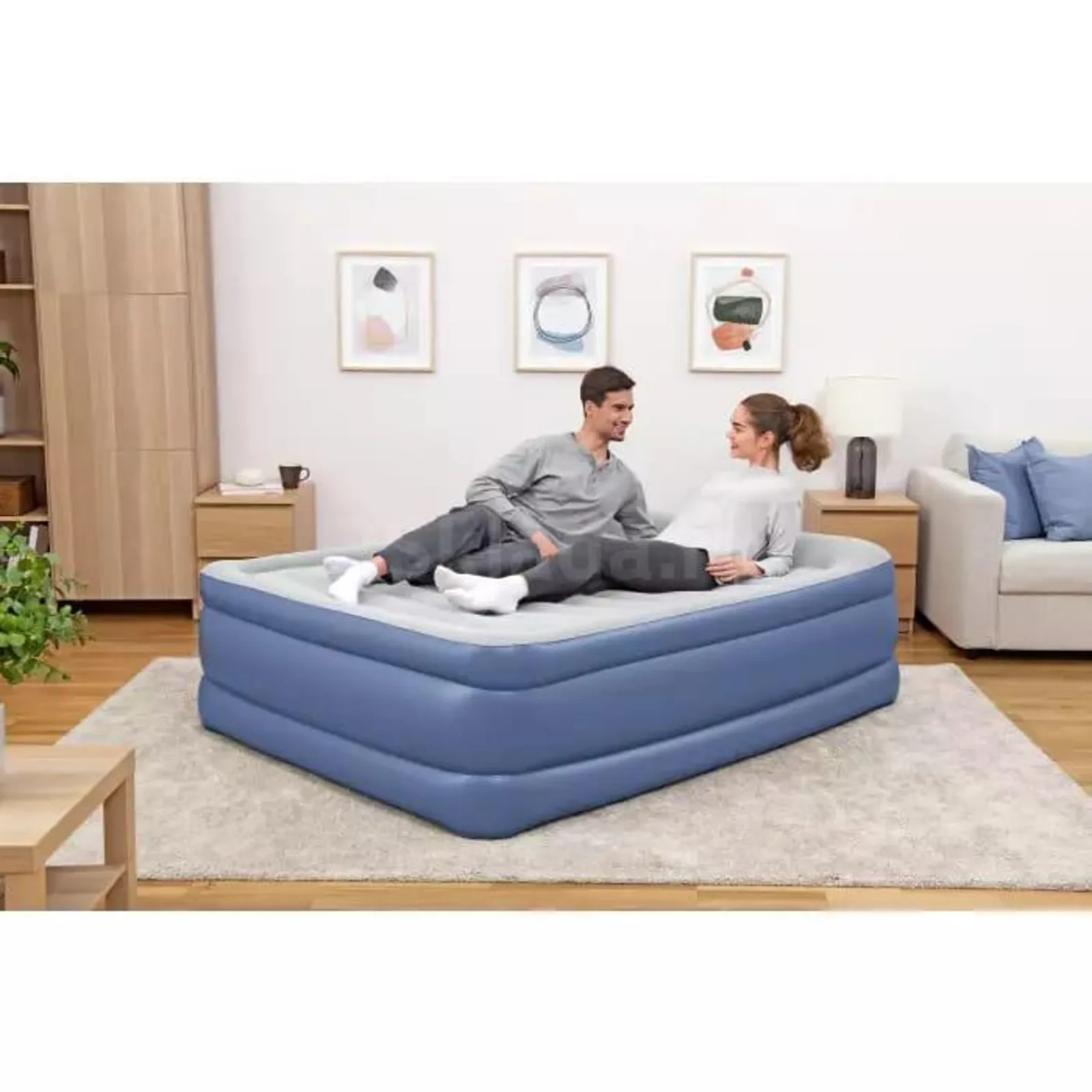 Bestway 67690 Надувная кровать 152х203х61см с подголовником, встр.насос 220В, до 300кг
