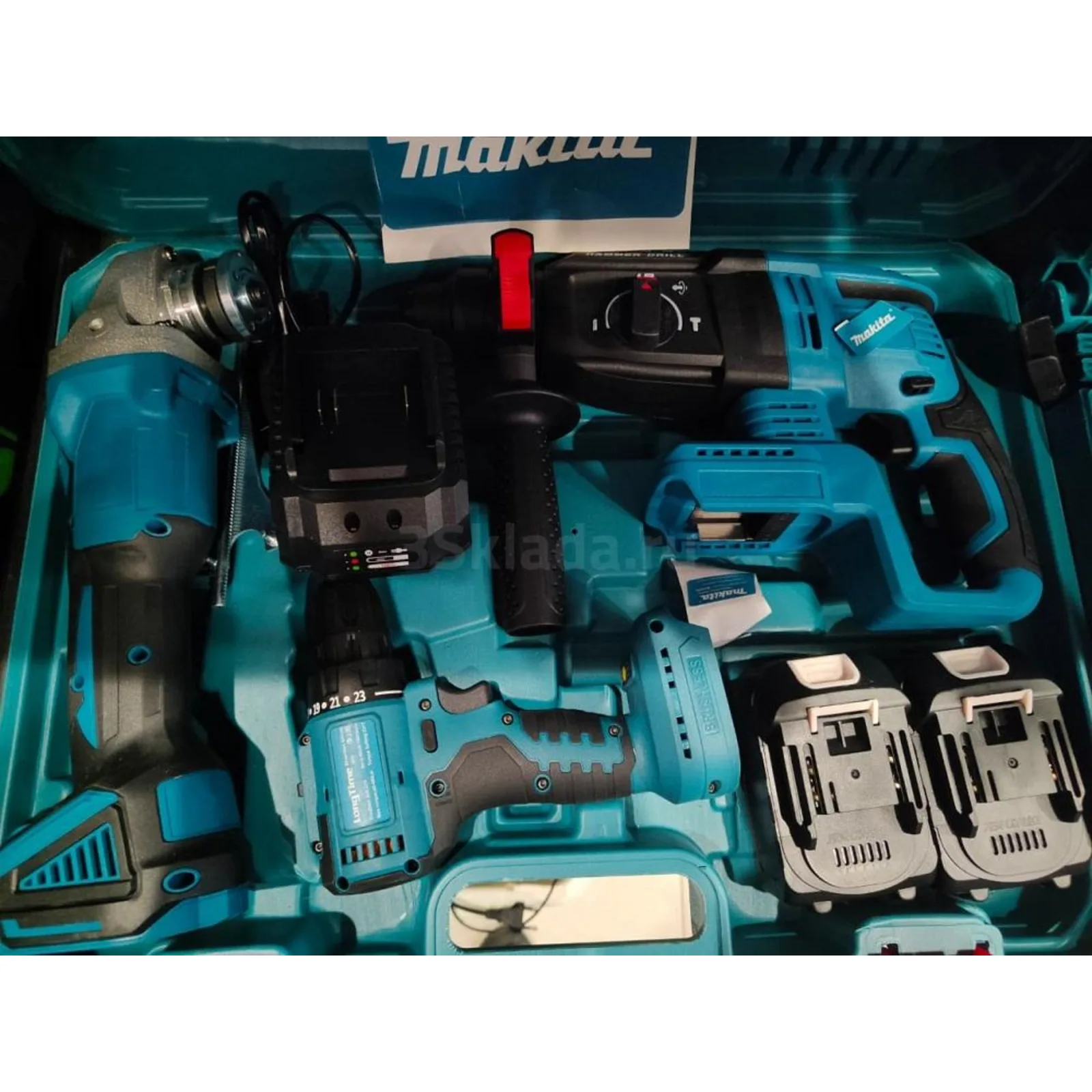 Набор инструментов 3в1 на аккумуляторе Makita с перфоратором