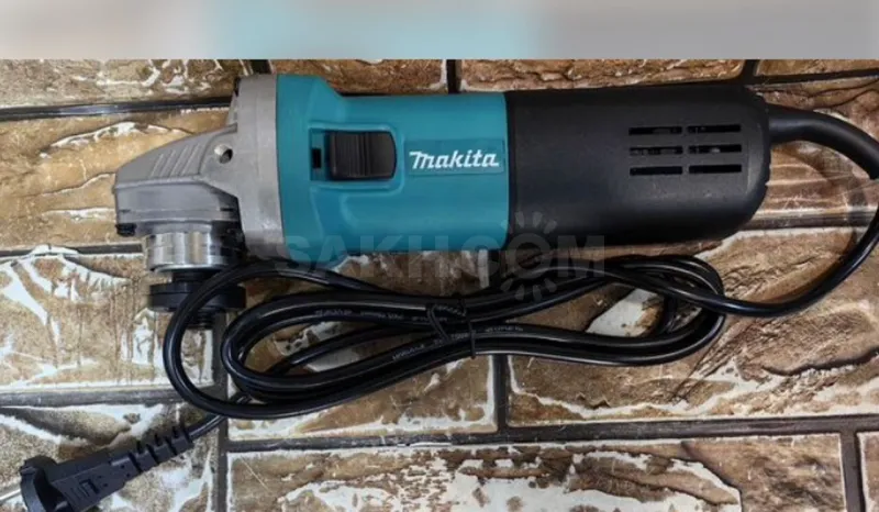 Ушм (болгарка) Makita 125 мм, 930 Вт, с регулировкой оборотов (новая)
